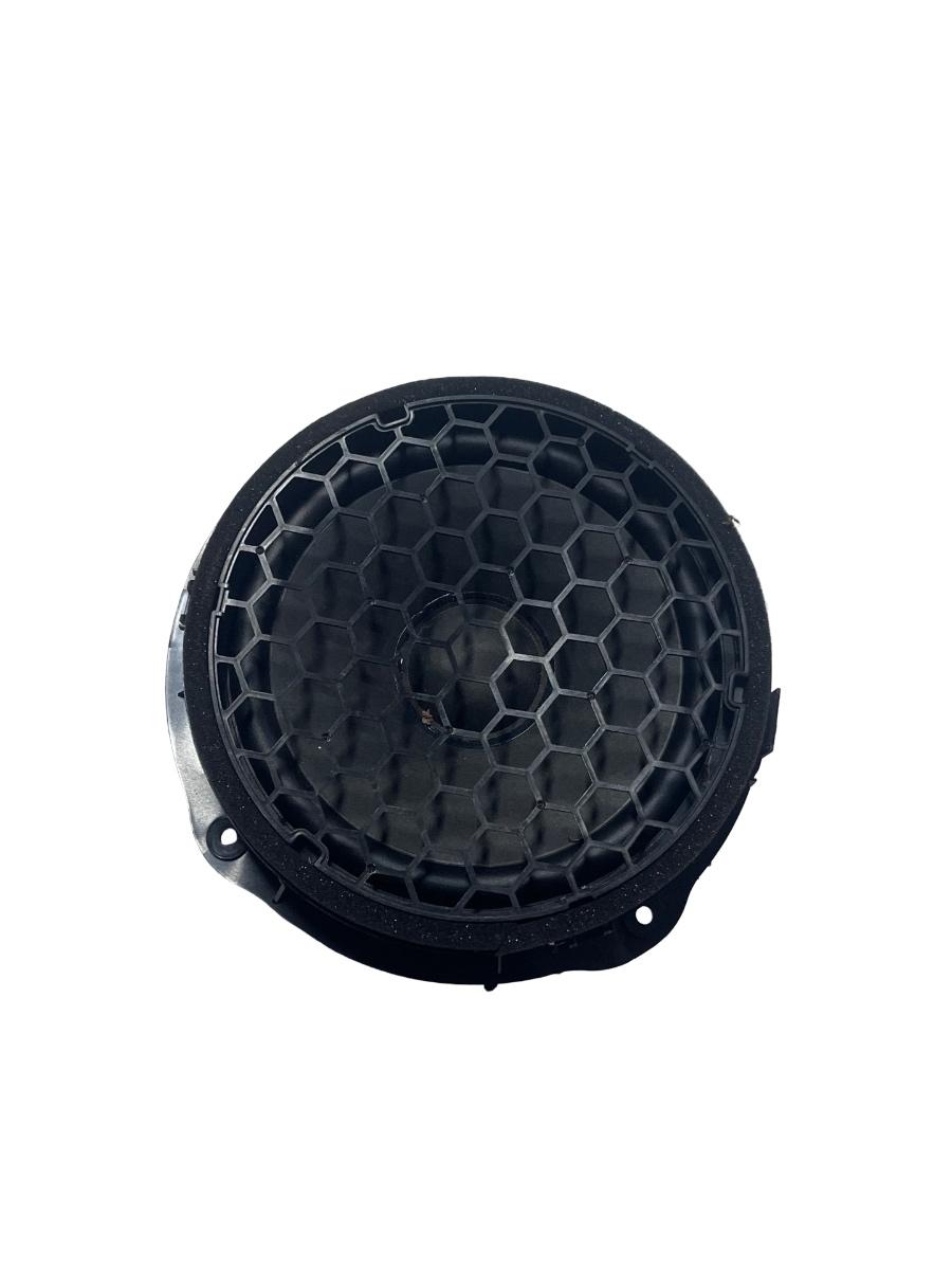 Difuzor portiera dreapta fata AUDI A3 Sportback 8VA, 8VF 2012 -> 8V0035415B