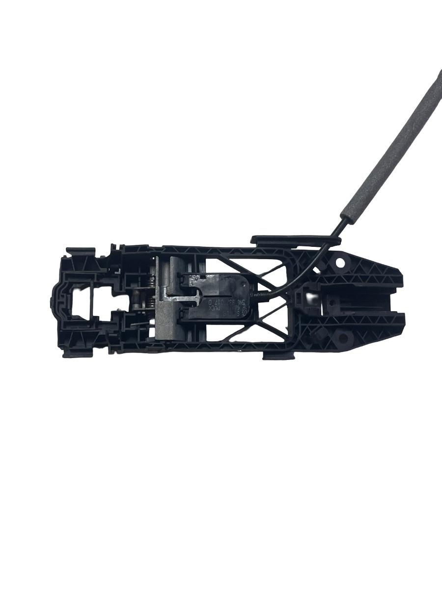 Suport maner exterior portiera dreapta spate ( UK ) AUDI A3 Sportback 8VA, 8VF 2012 -> 5N0837017D – foto 4