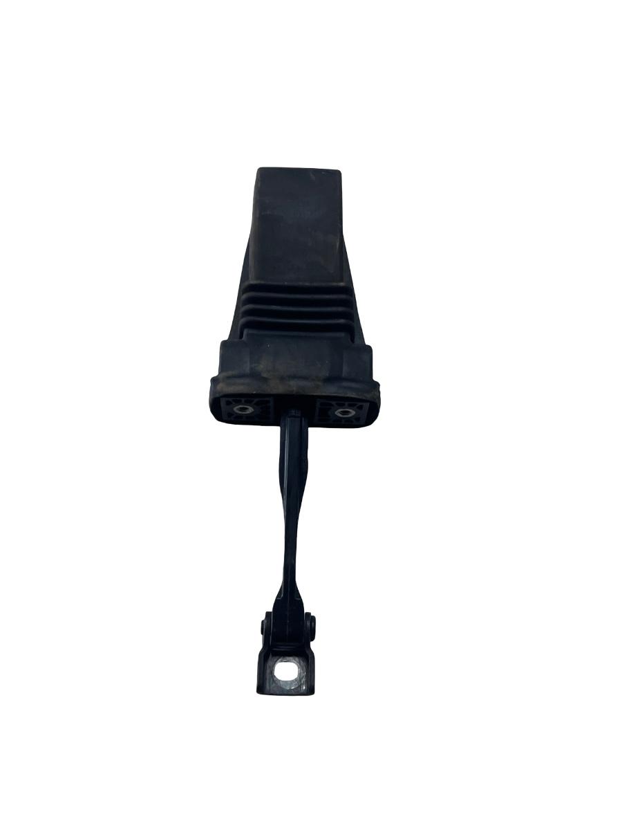 Opritor portiera stanga spate AUDI A3 Sportback 8VA, 8VF 2012 -> 8V4839249