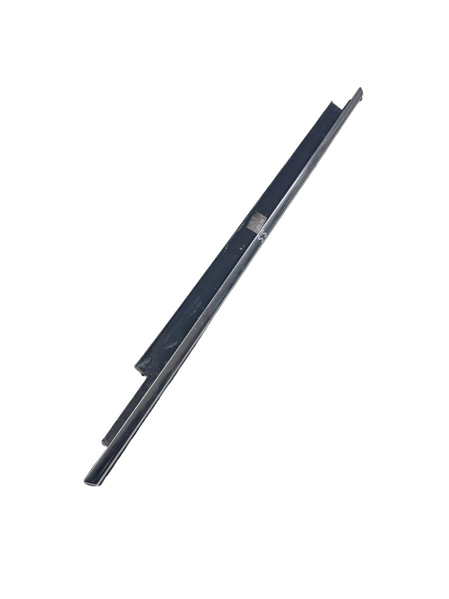 Perie geam portiera stanga spate AUDI A3 Sportback 8VA, 8VF 2012 -> 8V4853763