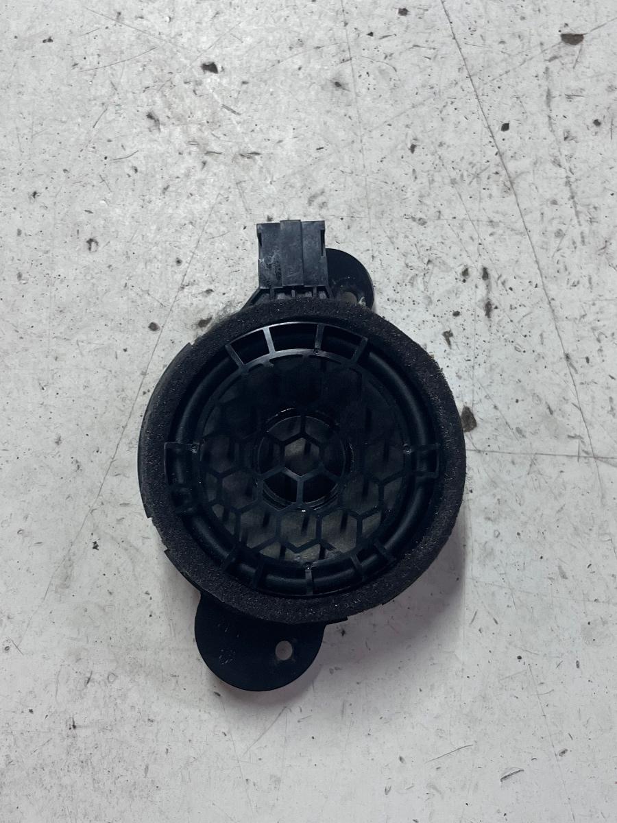 Difuzor portiera dreapta spate AUDI A3 Sportback 8VA, 8VF 2012 -> 8V4035710 – foto 3