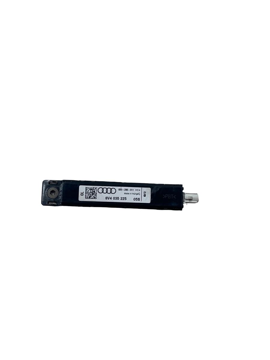 Amplificator semnal antena AUDI A3 Sportback 8VA, 8VF 2012 -> 8V4035225