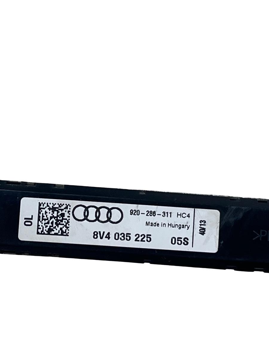 Amplificator semnal antena AUDI A3 Sportback 8VA, 8VF 2012 -> 8V4035225 – foto 2
