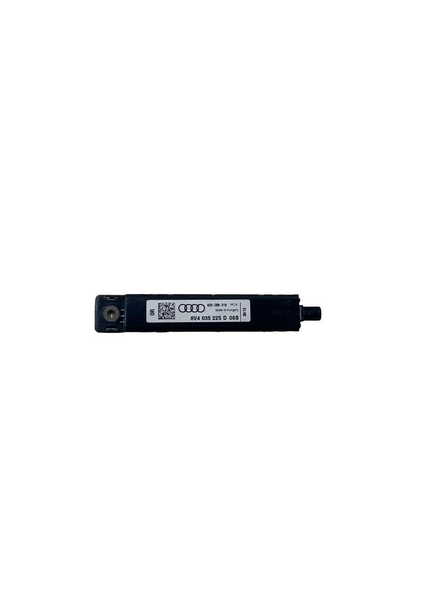 Amplificator semnal antena AUDI A3 Sportback 8VA, 8VF 2012 -> 8V4035225D