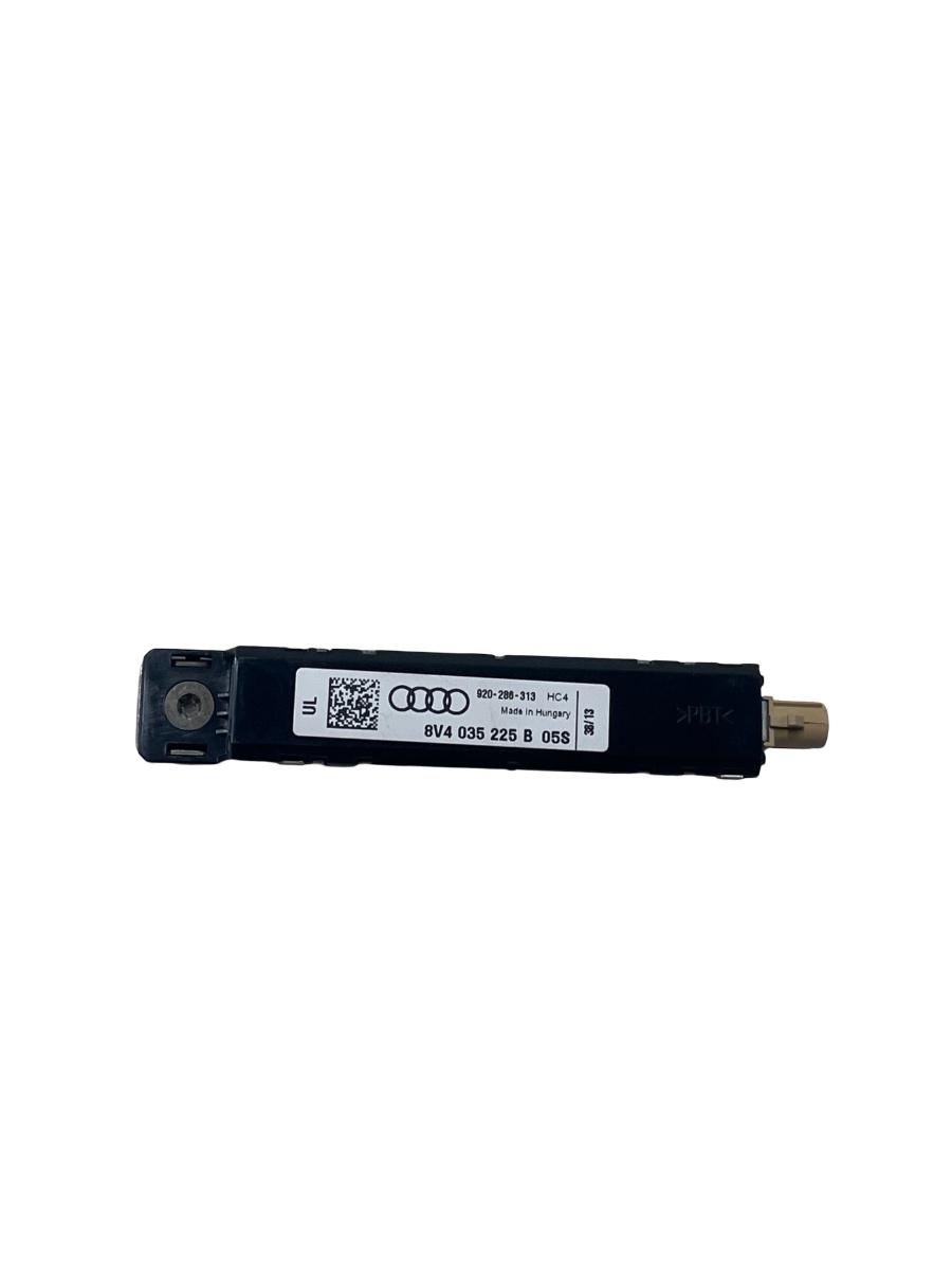 Amplificator semnal antena AUDI A3 Sportback 8VA, 8VF 2012 -> 8V4035225B