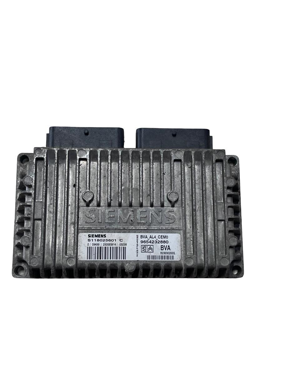 ECU Calculator motor PEUGEOT 307 3A/C 2000 -> S118025601C
