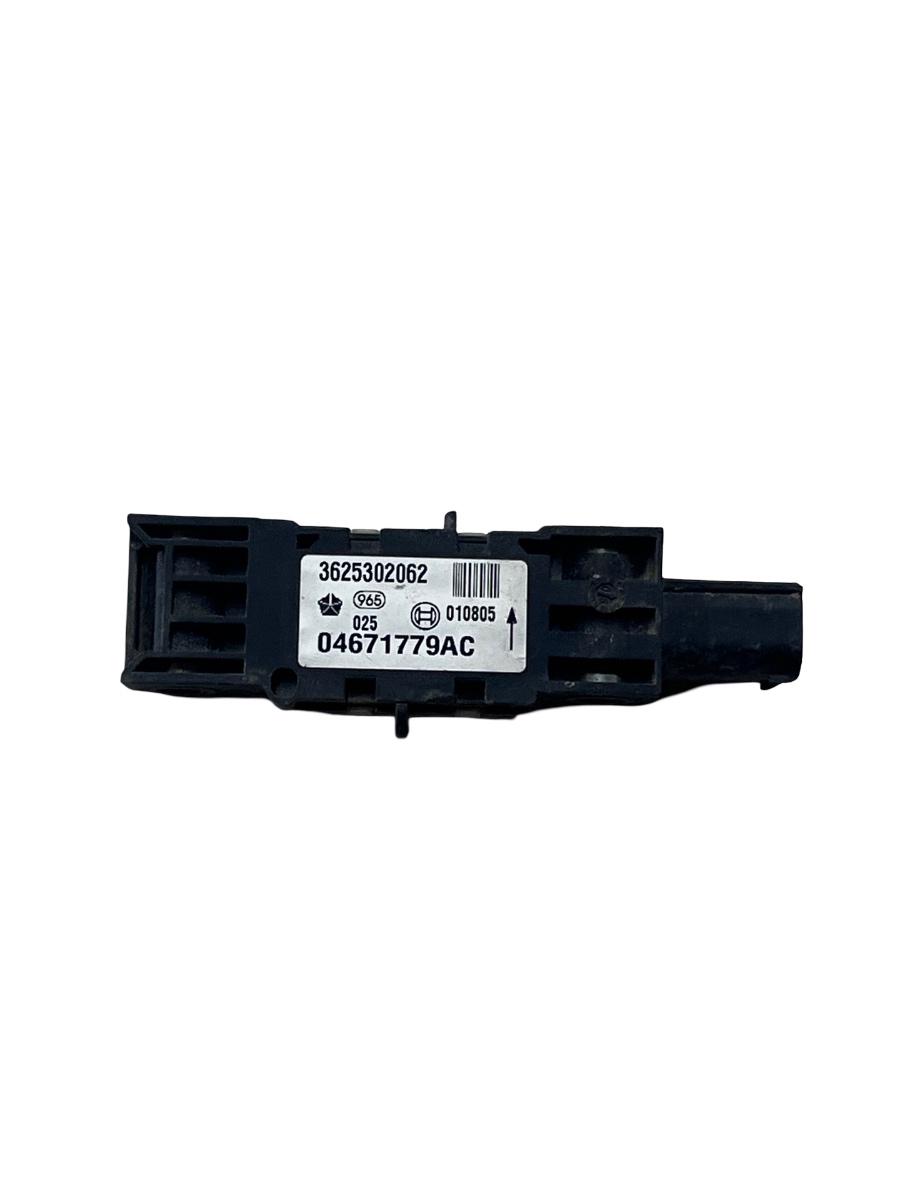 Senzor de impact airbag CHRYSLER 300 C LX, LE 2004 -> 04671779AC