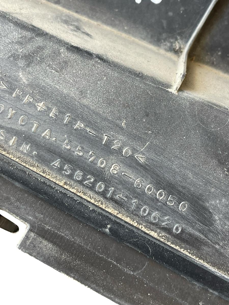 Ornament/grila parbriz TOYOTA LAND CRUISER LJ12_, KZJ12_, TRJ12_, KDJ12_, GRJ12_ 2002 - 55708-60050 – foto 5