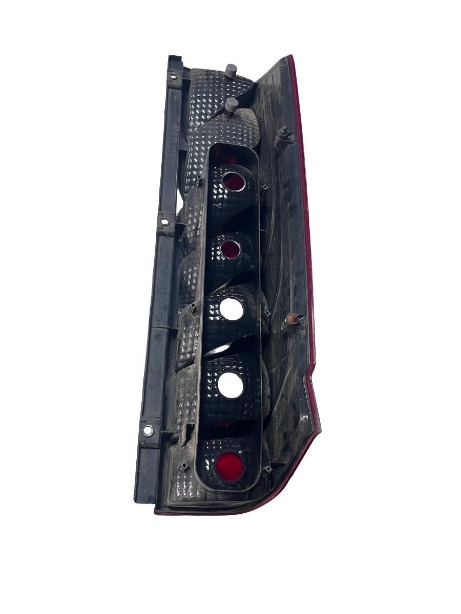 Lampa spate / Stop stanga spate IVECO DAILY VI Bus 2014 -> 5801523220 ( Fisuri pe sticla ) – foto 3
