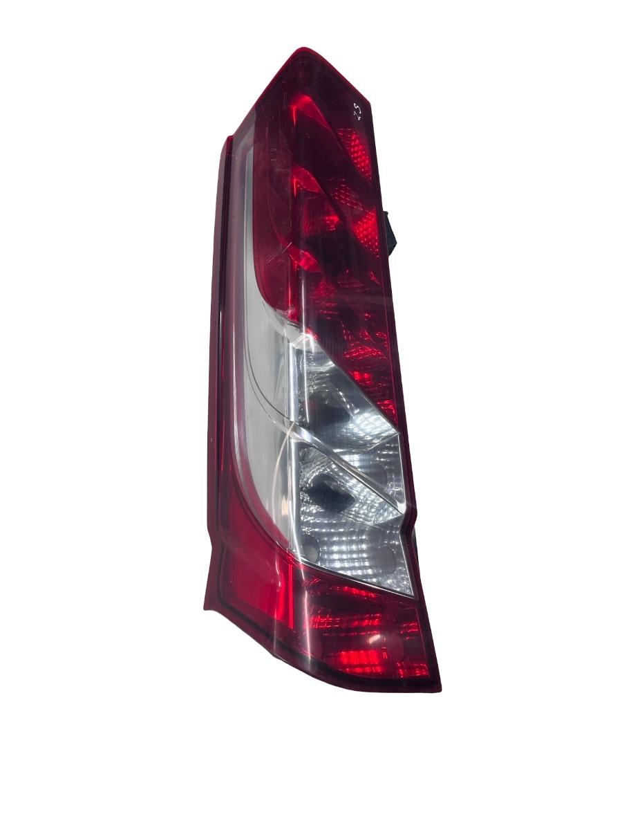 Lampa spate / Stop stanga spate IVECO DAILY VI Bus 2014 -> 5801523220 ( Fisuri pe sticla )