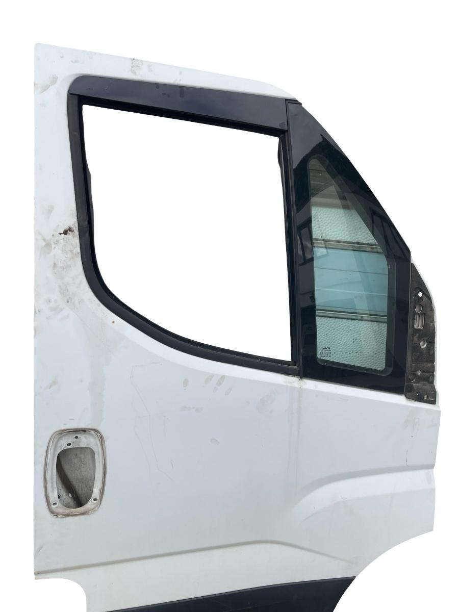 Usa Portiera dreapta fata IVECO DAILY VI Platform/Chassis 2014 -> – foto 3
