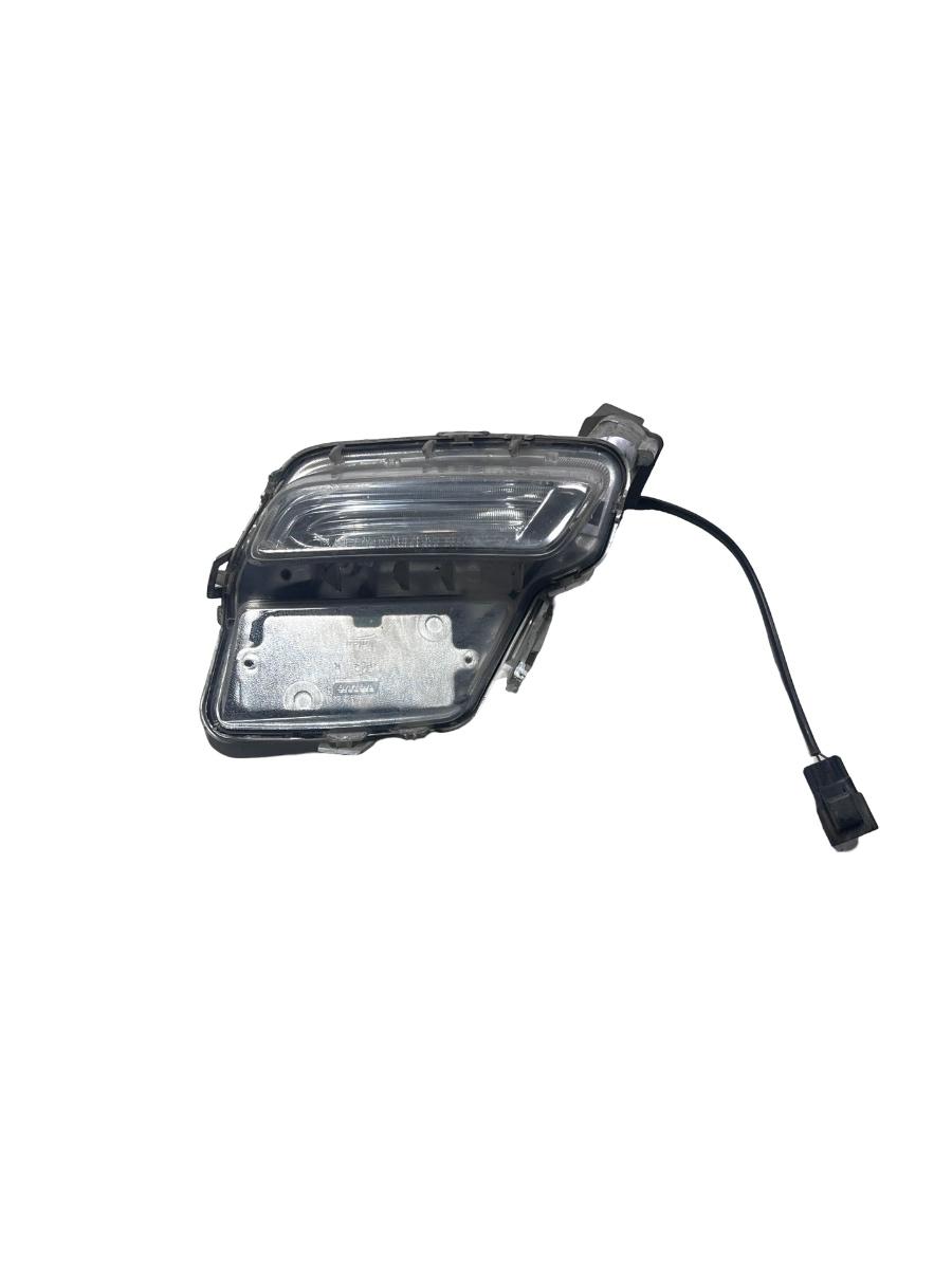 Far LED lumina de zi dreapta fata VOLVO XC60 156 2008 -> 89250221