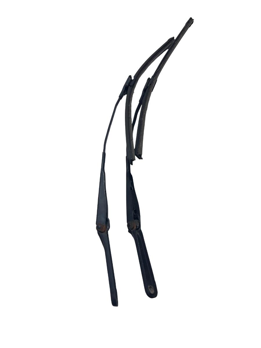 Set Brate stergatoare parbriz IVECO DAILY VI Bus 2014 -> 5801645537KZ