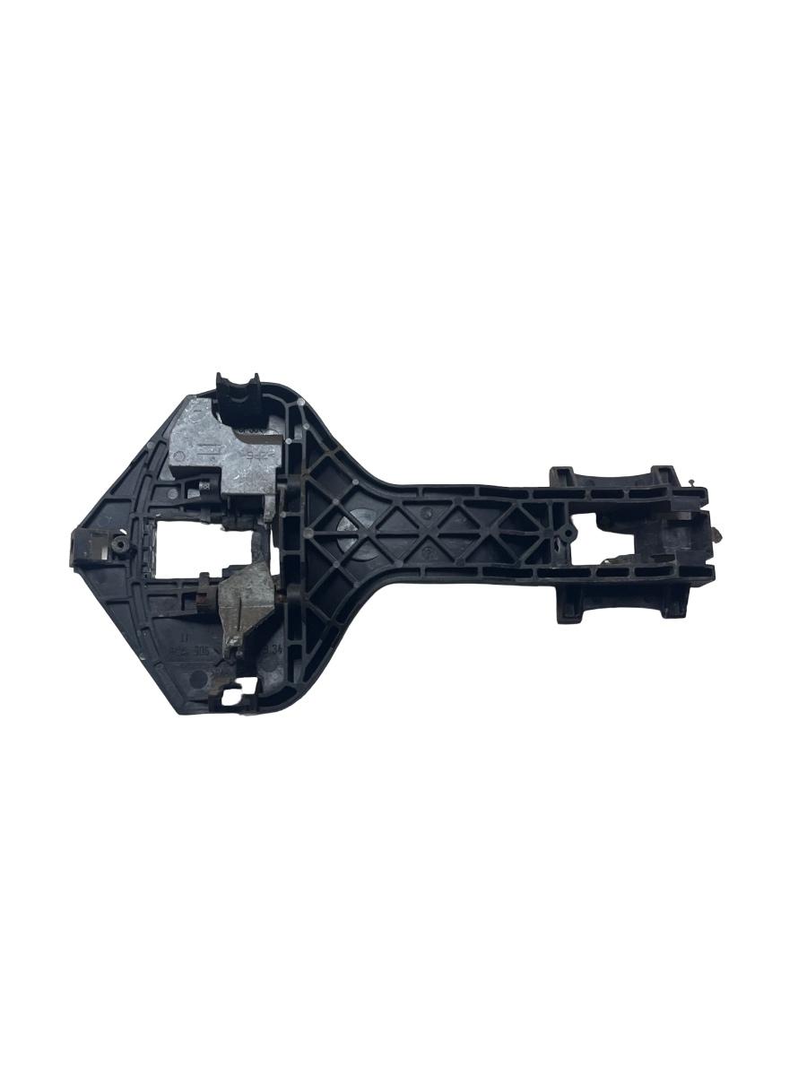 Suport maner exterior portiera fata stanga fata MERCEDES-BENZ SPRINTER 3,5-t Platform/Chassis 906 2006 -> A9067500934 – foto 3