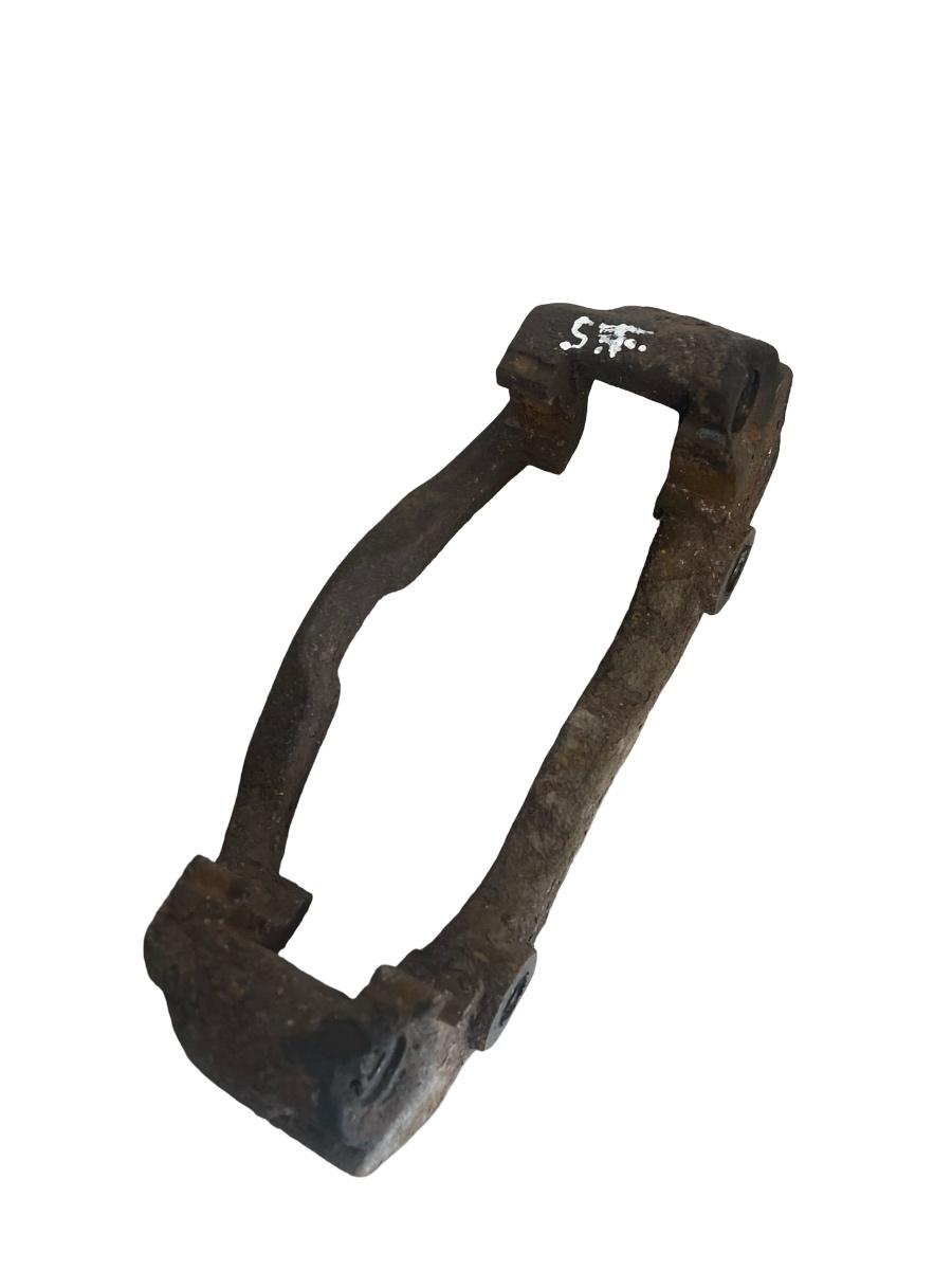 Suport etrier frana stanga fata MERCEDES-BENZ SPRINTER 3-t Box 906 2006 -> 2.1 211 CDI OM 646.985