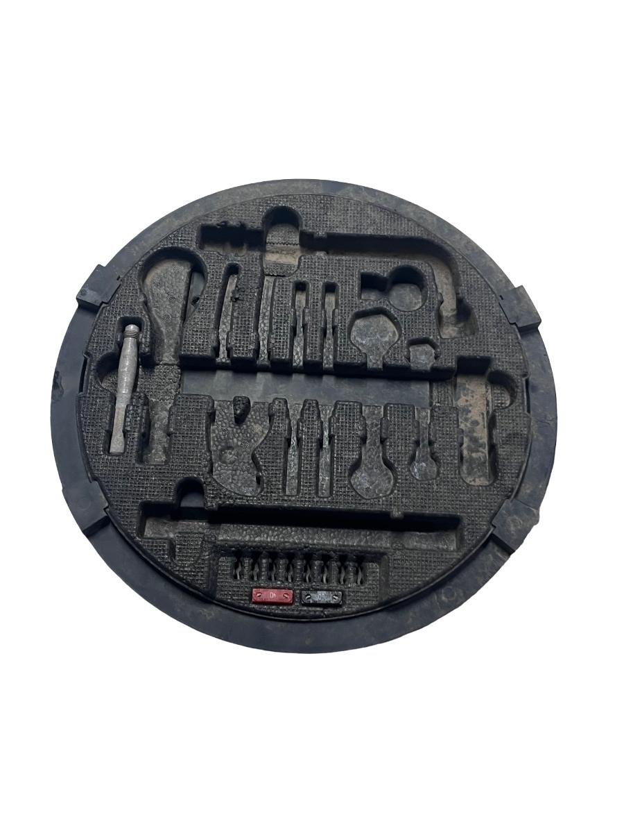 Panou/Suport roata de rezerva MERCEDES-BENZ S-CLASS V W220 1998 - 2005 A2208500005