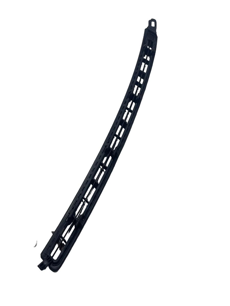Grila de ventilatie plansa de bord dreapta fata PORSCHE PANAMERA 970 2009 - 2016 97055237600