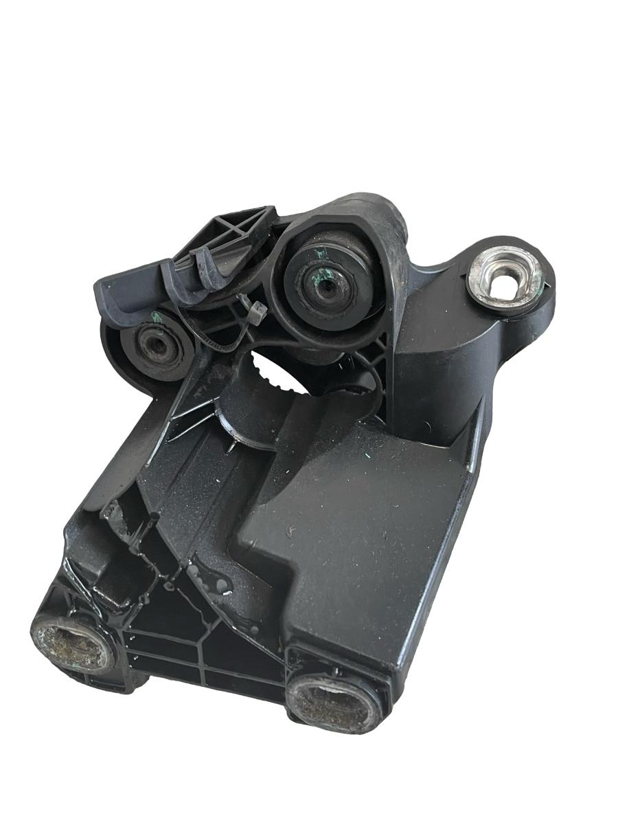 Suport pompa ABS MERCEDES-BENZ E-CLASS W212 2009 -> 2.1 E 220 BlueTEC OM 651.924 A2124301710