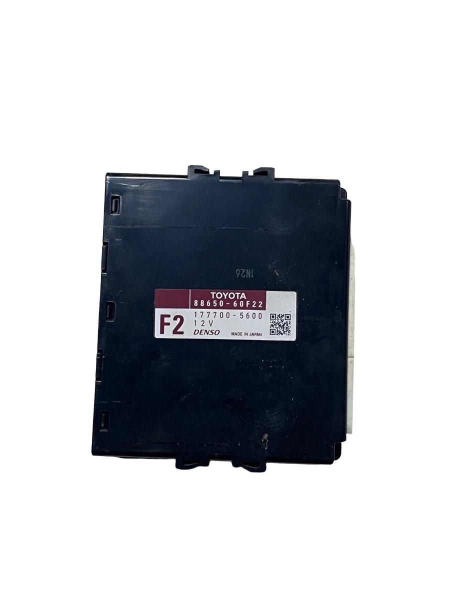 Modul/unitate de control aer conditionat TOYOTA LAND CRUISER 150 TRJ15_, KDJ15_, GRJ15_, GDJ15_ 2009 -> 88650-60F22