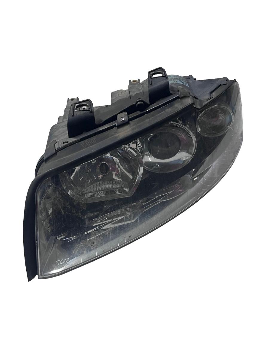 Far cu lupa stanga fata AUDI A4 II 8E2, B6 2000 - 2005 8E0941003F
