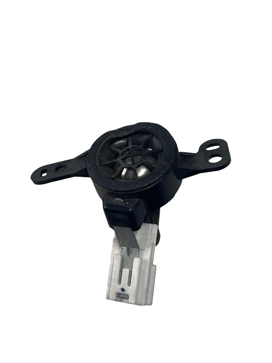 Difuzor de inalta frecventa portiere stanga spate TOYOTA LAND CRUISER 150 TRJ15_, KDJ15_, GRJ15_, GDJ15_ 2009 ->
