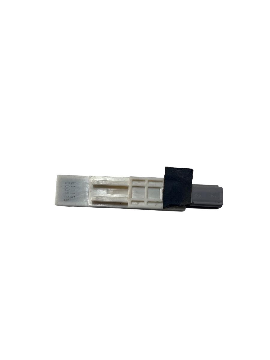 Amplificator semnal antena TOYOTA LAND CRUISER 150 TRJ15_, KDJ15_, GRJ15_, GDJ15_ 2009 -> 000529