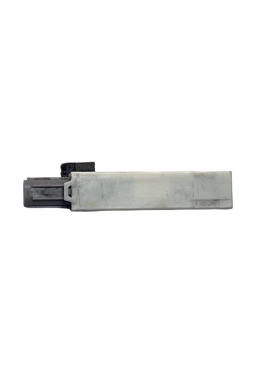 Amplificator semnal antena TOYOTA LAND CRUISER 150 TRJ15_, KDJ15_, GRJ15_, GDJ15_ 2009 -> 000529 – foto 2