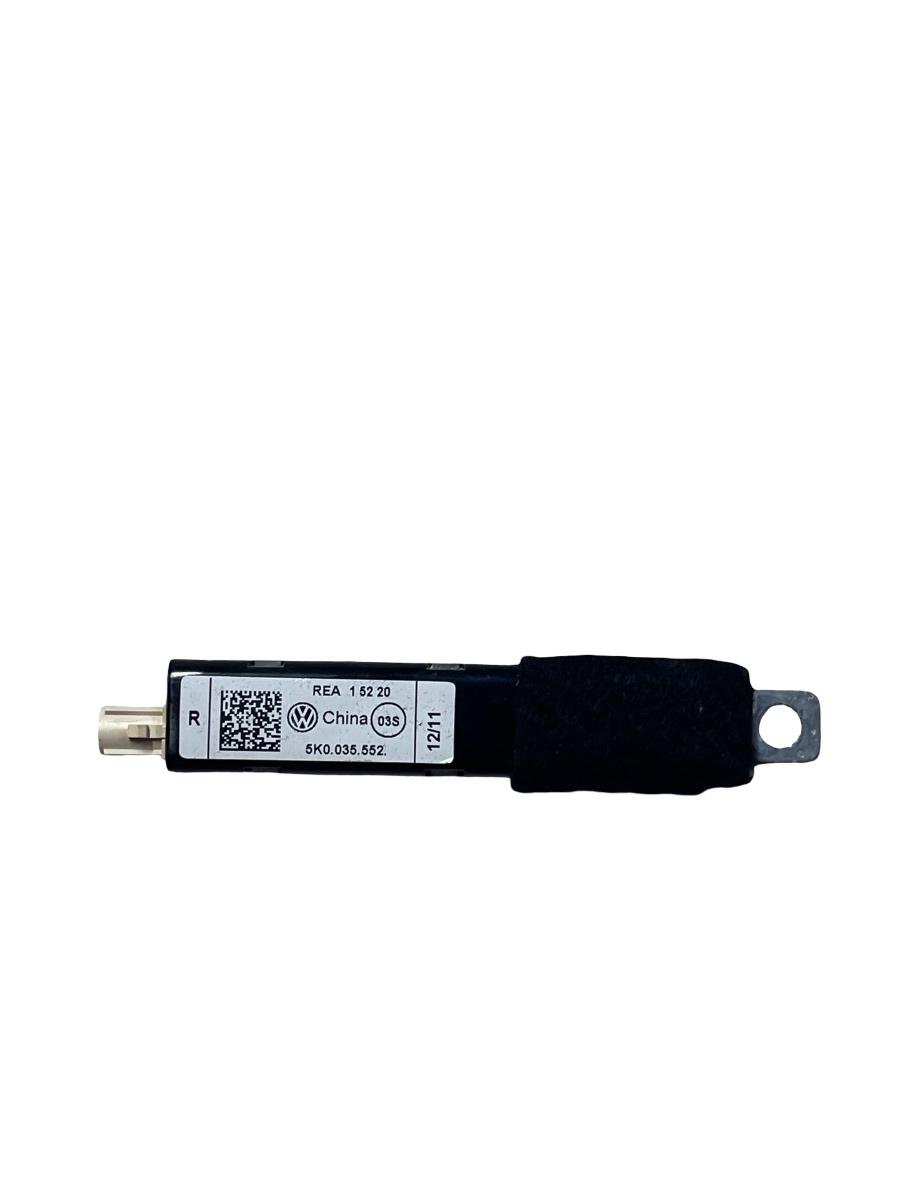 Amplificator semnal antena VOLKSWAGEN GOLF VI 5K1 2008 - 2013 5K0035552