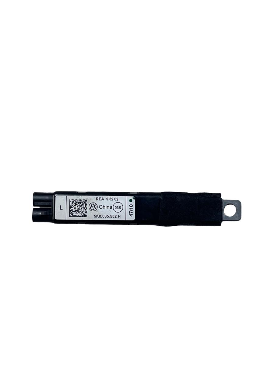 Amplificator semnal antena VOLKSWAGEN GOLF VI 5K1 2008 - 2013 5K0035552H