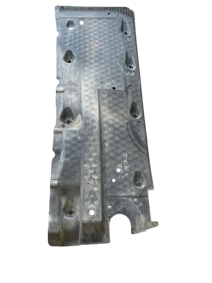 Scut caroserie dreapta VOLKSWAGEN TOURAN 1T3 2010 - 2015 1K0825202BH