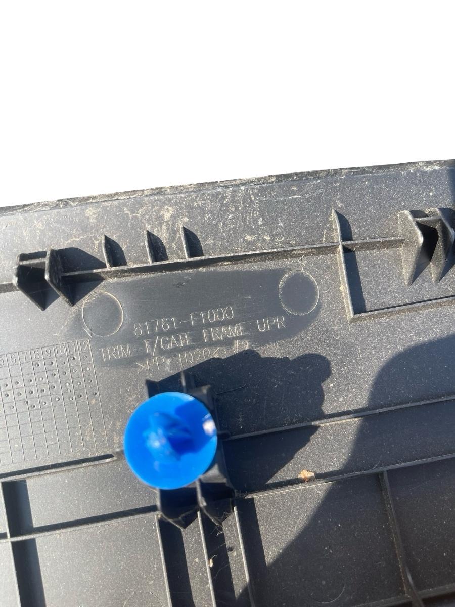 Ornament plastic interior luneta haion KIA SPORTAGE QL, QLE 2015 -> 81761-F1000 – foto 3