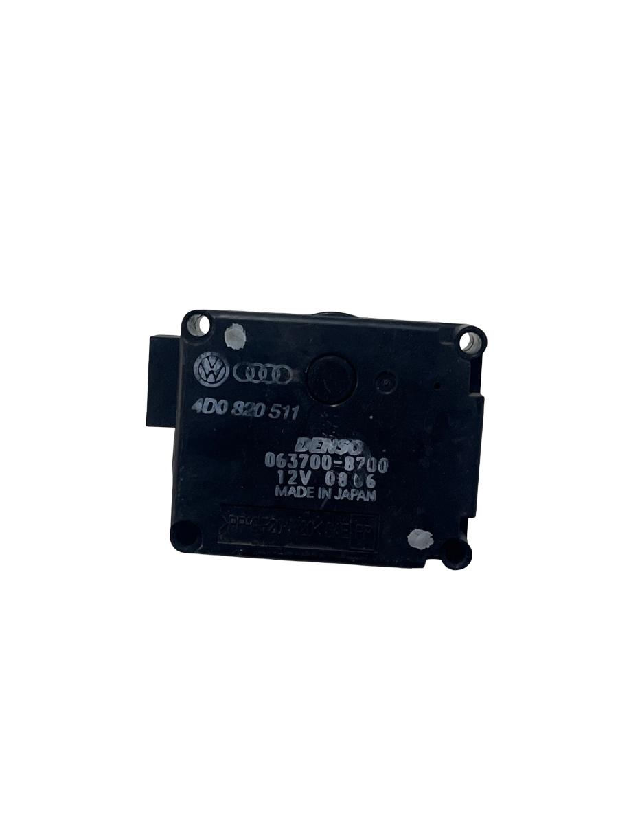 Motoras/actuator clapeta aer VOLKSWAGEN PHAETON 3D_ 2002 - 2016 4D0820511