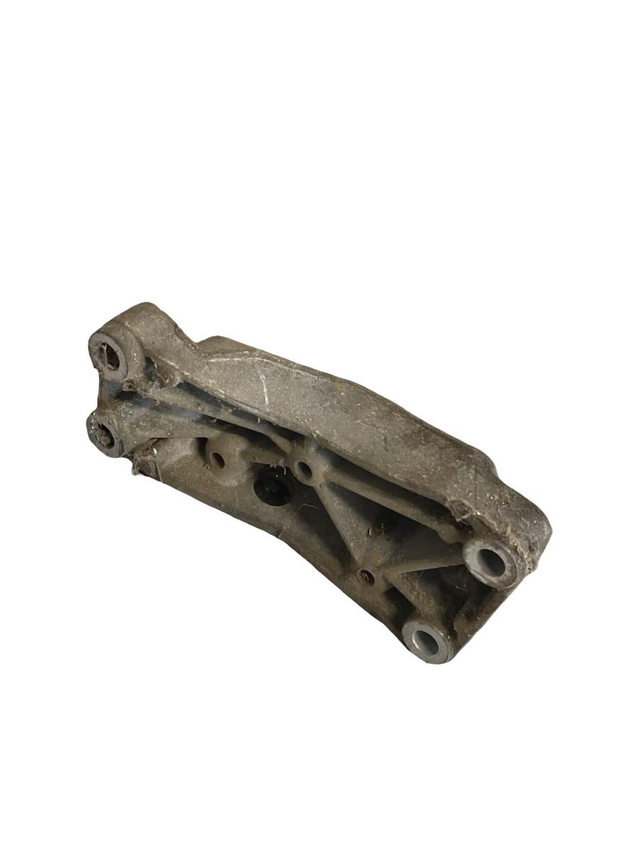 Suport cutie de viteze VOLKSWAGEN GOLF V 1K1 2003 - 2009 1.4 TSI CAXA 1K0199117 – foto 2