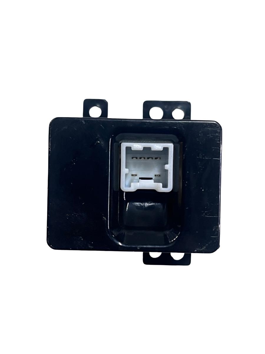 Conector priza USB KIA SPORTAGE QL, QLE 2015 -> 96125-C5010 – foto 4