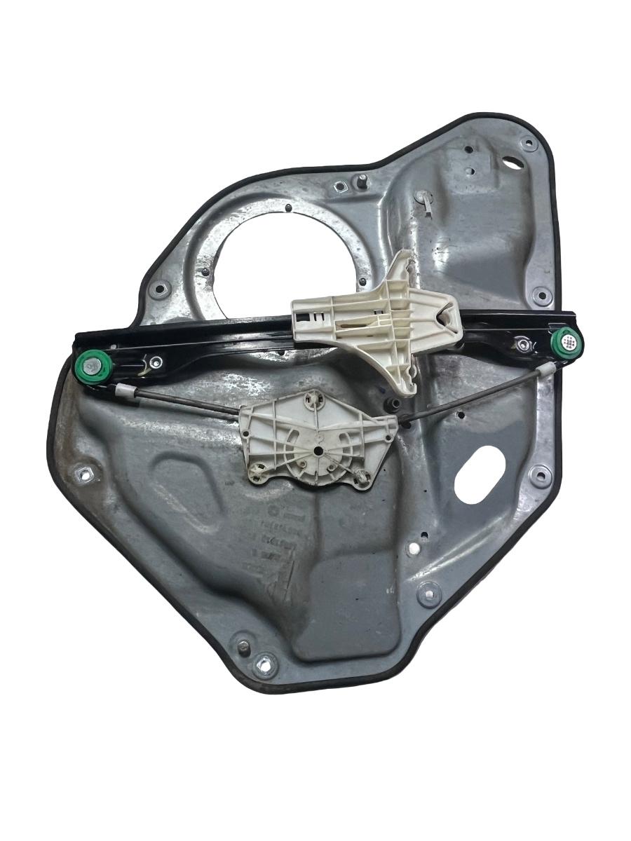 Macara Geam electrica dreapta spate VOLKSWAGEN GOLF V Variant 1K5 2007 - 2009 1K983975