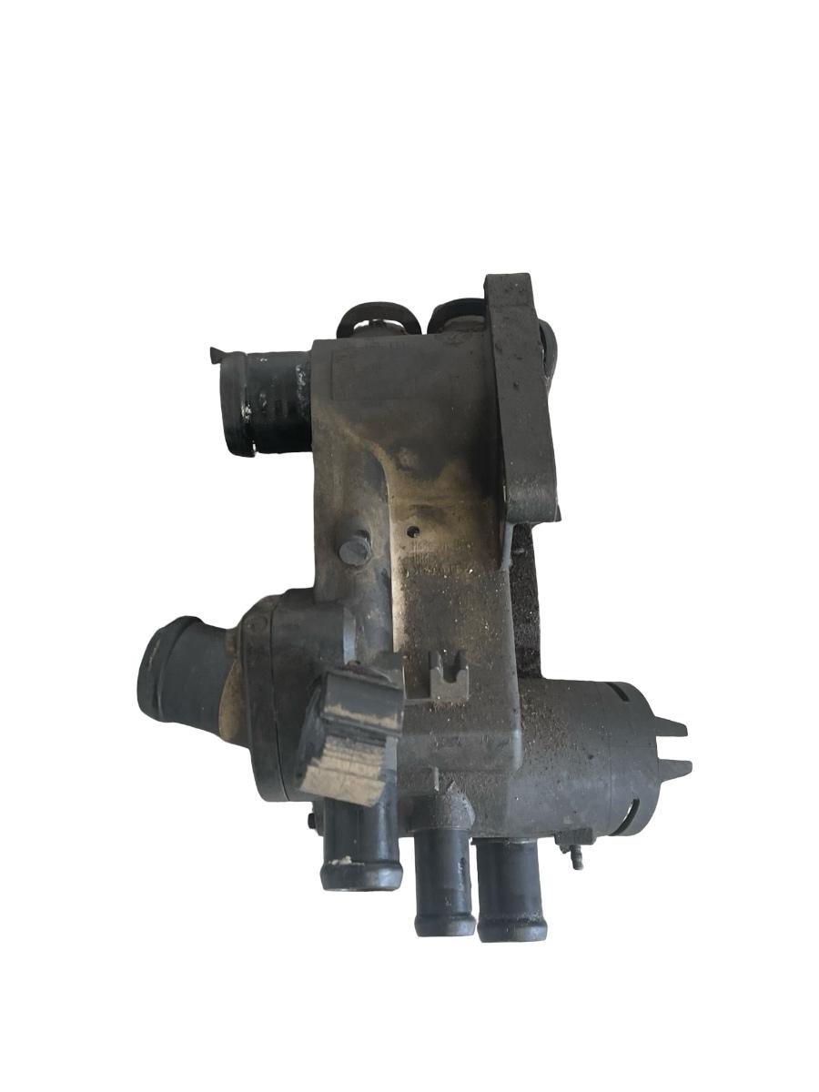 Carcasa termostat VOLKSWAGEN GOLF IV 1J1 1997 - 2007 1.4 16V AXP 032121111