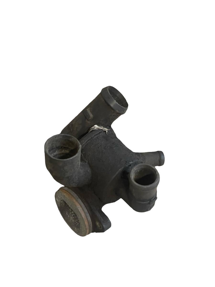 Carcasa termostat VOLKSWAGEN PASSAT CC 357 2008 - 2012 2.0 TDI CBAB, CFFB