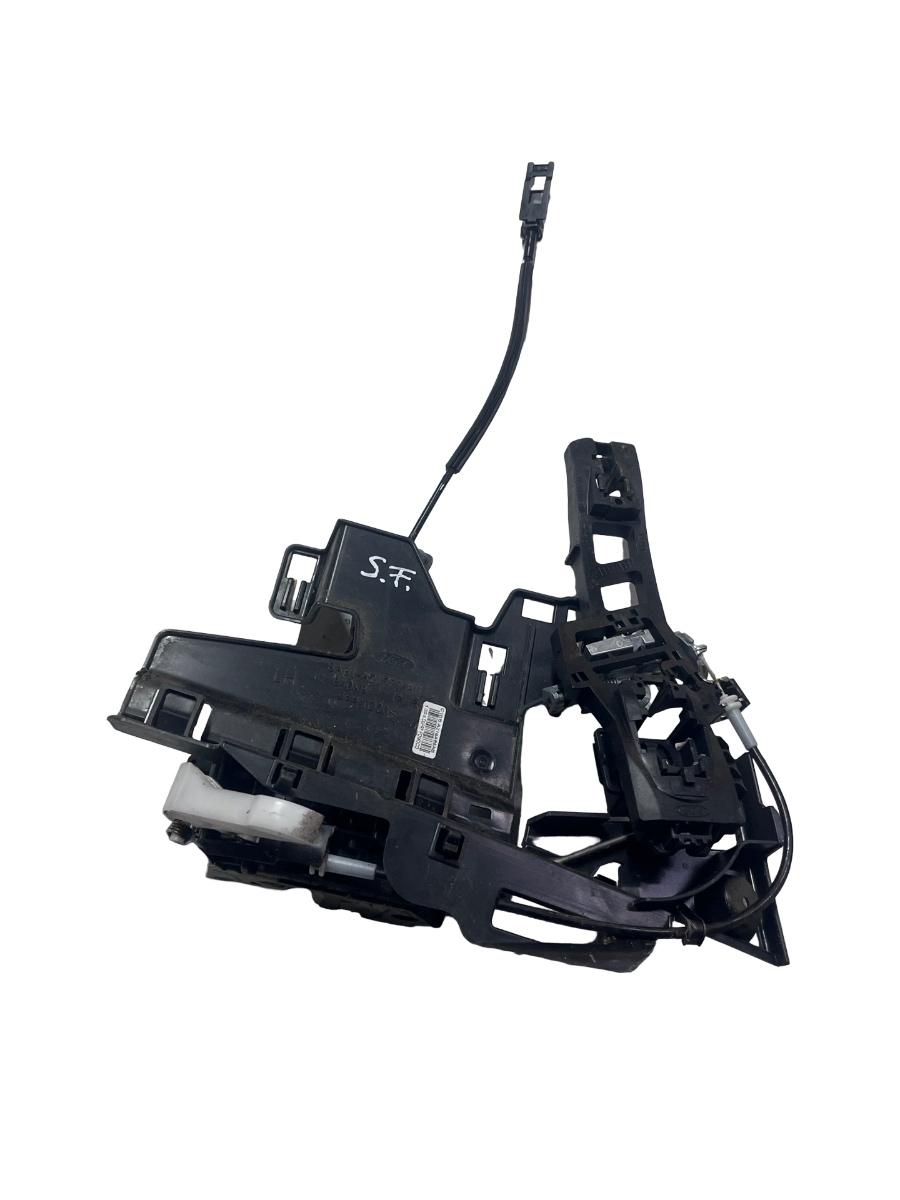Broasca usa + suport maner stanga fata FORD FIESTA VI 2016 Facelift -> 8A61-A21979-AE