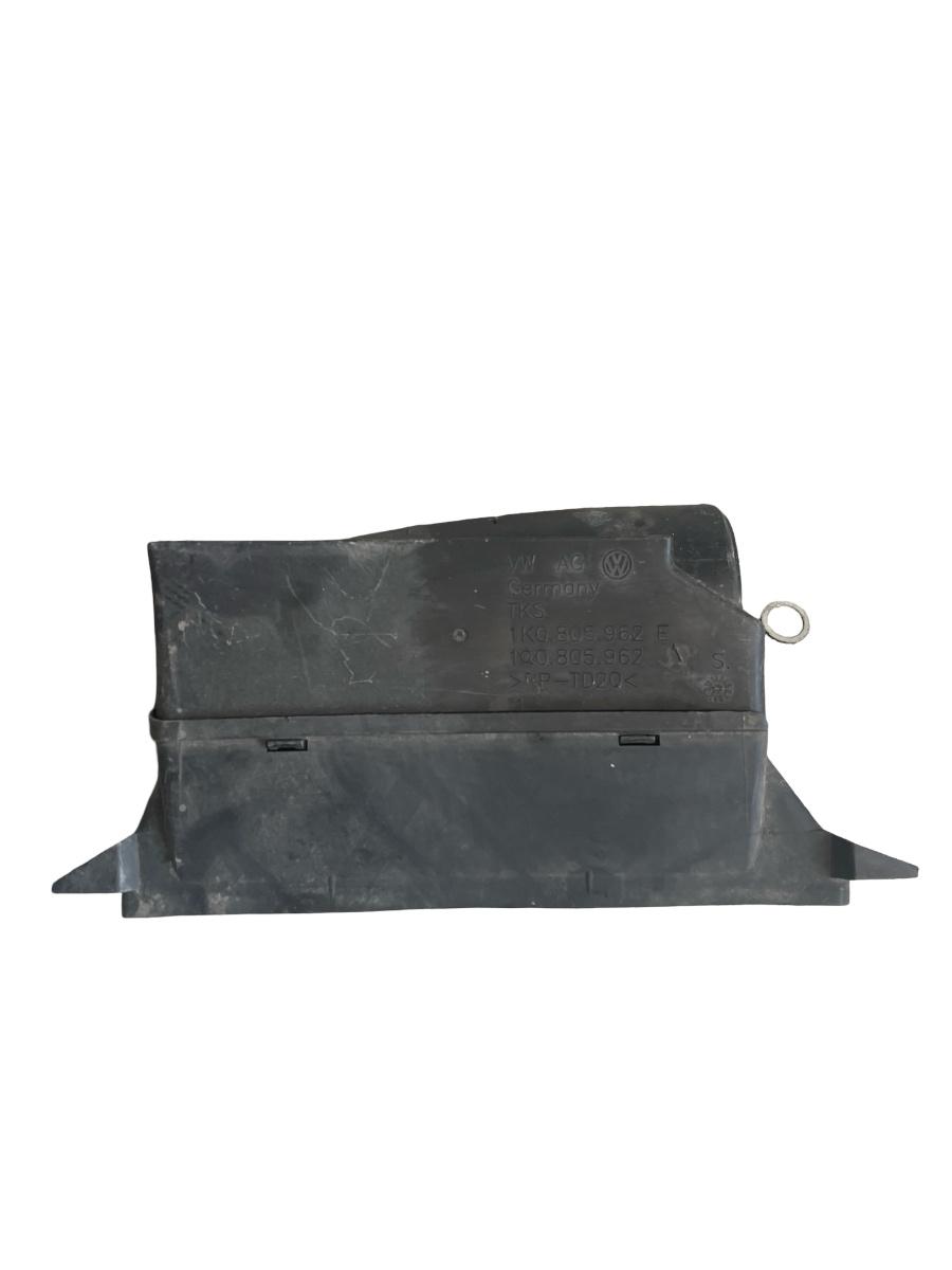 Deflector de aer VOLKSWAGEN PASSAT CC 357 2008 - 2012 2.0 TDI 1K0805962E