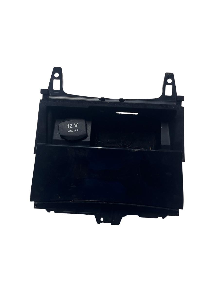 Scrumiera + bricheta MERCEDES-BENZ C-CLASS W204 2007 - 2014 A2046801350