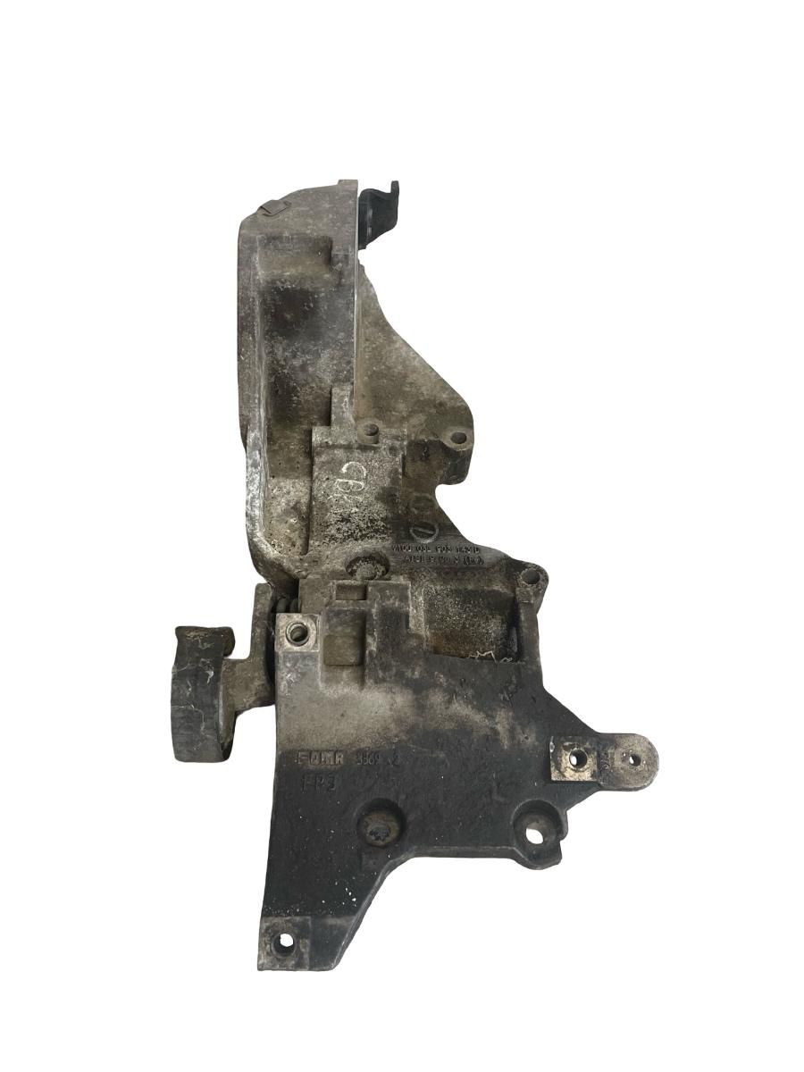 Suport accesorii VOLKSWAGEN PASSAT CC 357 2008 - 2012 2.0 TDI CBBB 03L903143D