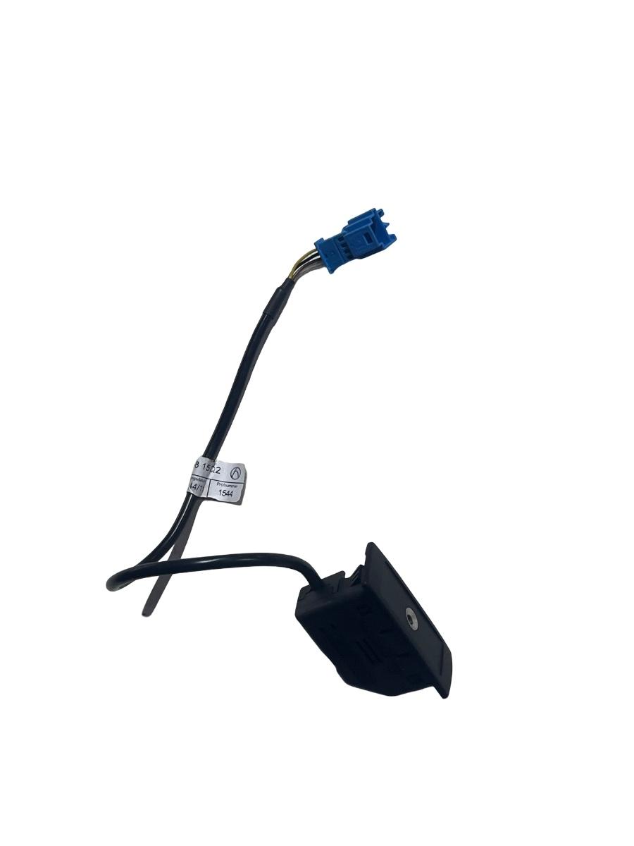 Conector priza AUX MERCEDES-BENZ C-CLASS W204 2007 - 2014 A1728200815