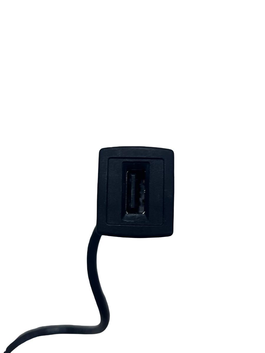 Conector priza USB MERCEDES-BENZ E-CLASS W212 2009 -> A1728200515 – foto 2