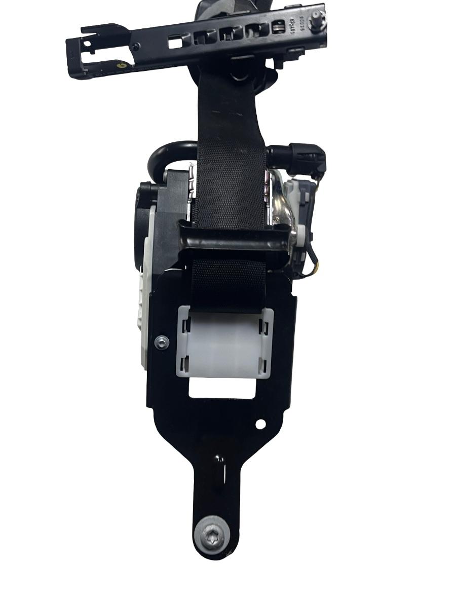 Centura de sigurant stanga fata MERCEDES-BENZ C-CLASS W204 Facelift 2007 - 2014 A2048602385