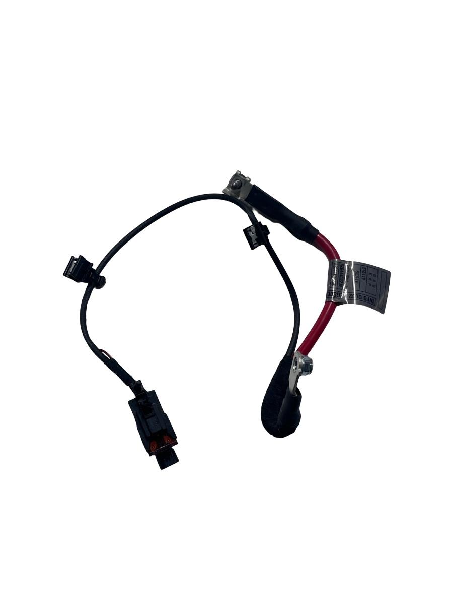 Cablu borna pozitiva MERCEDES-BENZ C-CLASS W204 2007 - 2014 A2044402232