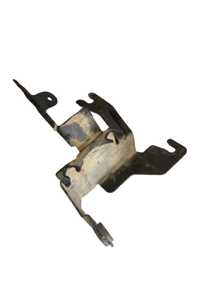 Suport pompa ABS DACIA SANDERO II 2012 -> 0.9 TCe 90 H4B 400 – foto 2