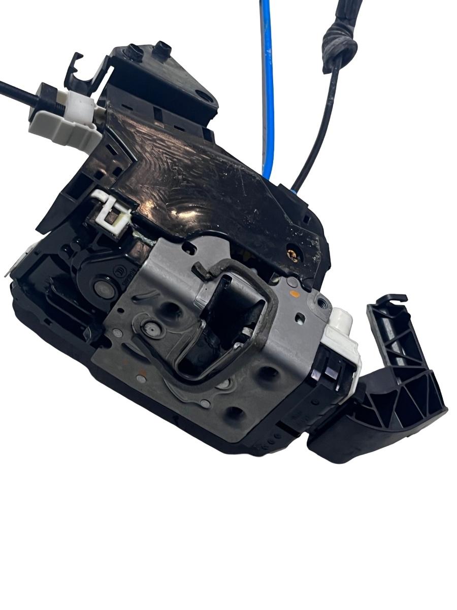 Broasca usa dreapta spate MERCEDES-BENZ C-CLASS W204 Facelift 2007 - 2014 A2047331808