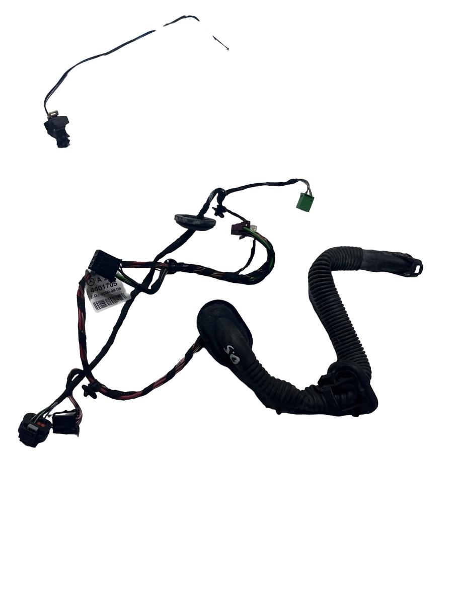 Instalatie electrica portiera dreapta spate MERCEDES-BENZ C-CLASS W204 2007 - 2014 A2044401705