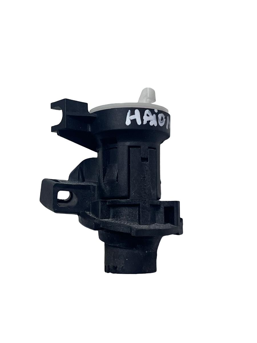 Butuc portbagaj ( Fara cheie ) MERCEDES-BENZ C-CLASS W204 2007 - 2014 A2047500061