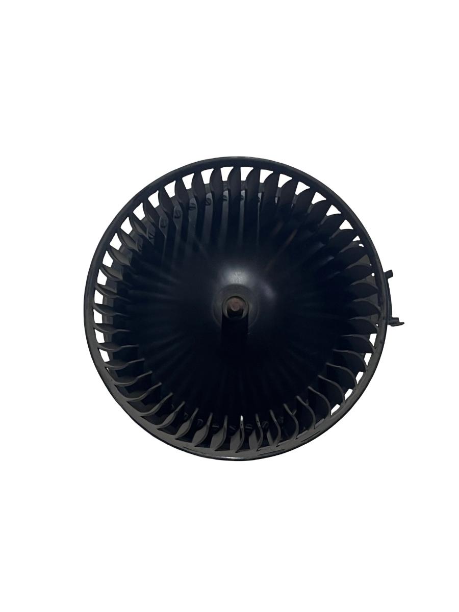Ventilator aeroterma FORD FIESTA VI 2015 Facelift -> 0130115551